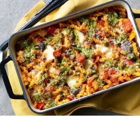 Easy Chicken and Vegetable Pasta Bake – 5 Ingredients